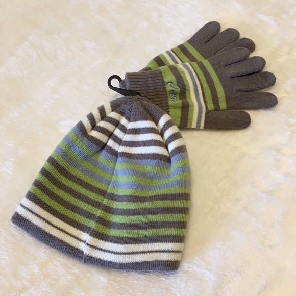 NWT Asics Beanie and Glove Set - Picture 3 of 3